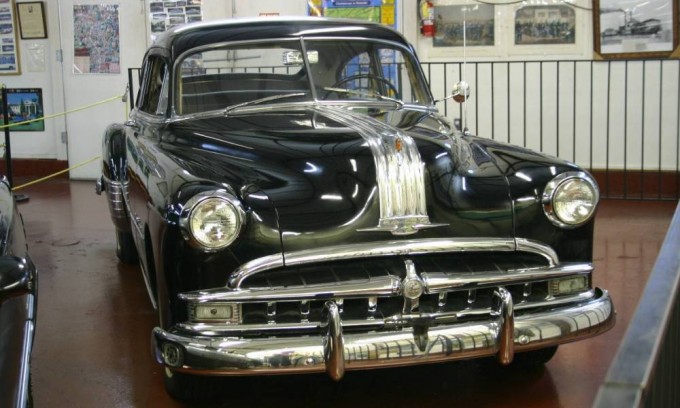 1949 PONTIAC EIGHT